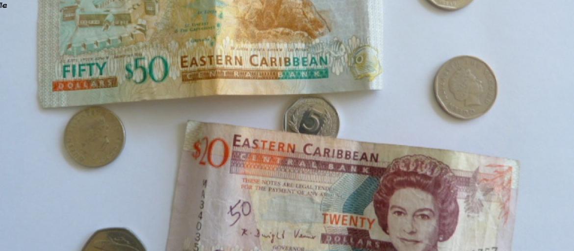 Les dollars EC ou East Carribean Dollars Les dollars EC ou East Carribean Dollars
