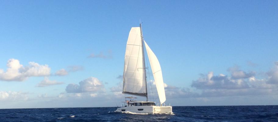 Lucia 40 en navigation dans l'Océan Atlantique