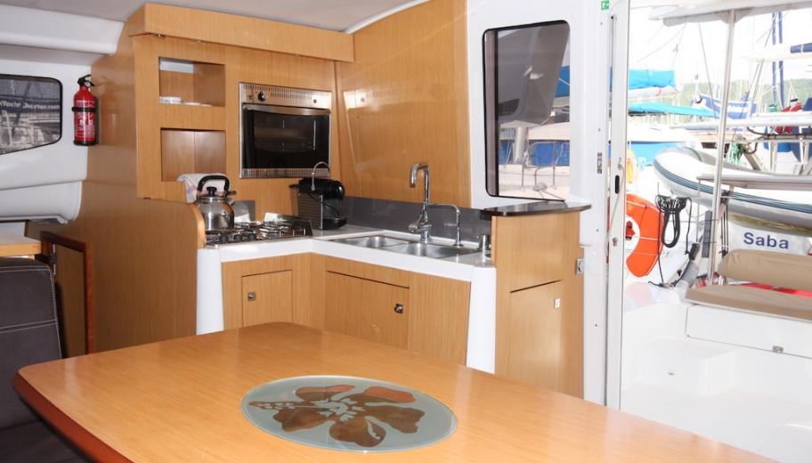 Mahé 36 galley Mahé 36 galley