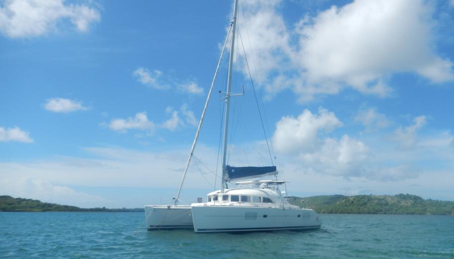 Lagoon 380 au mouillage Lagoon 380 au mouillage