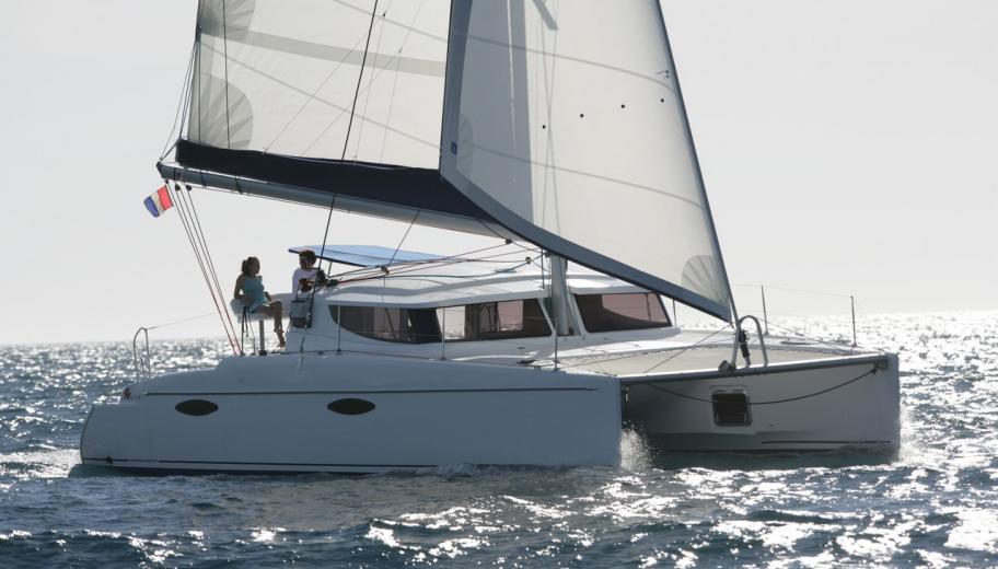 Mahé 36 sous voiles Mahé 36 sous voiles